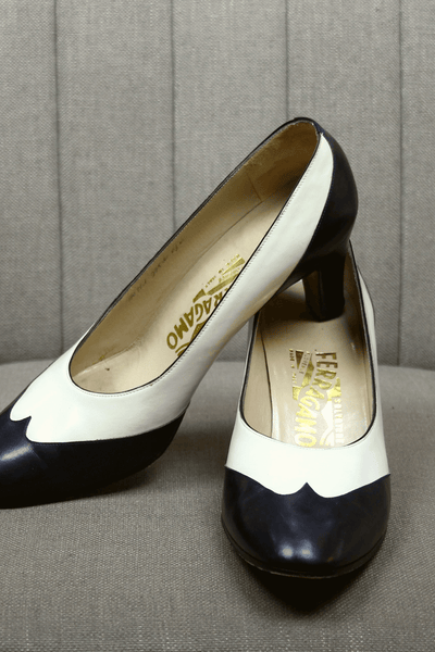 Salvatore Ferragamo Leather Pointed-Toe Pumps