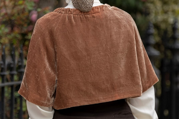 Pierre Cardin Velvet golden short sleeve cape