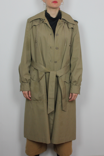Bottom Line hooded trench