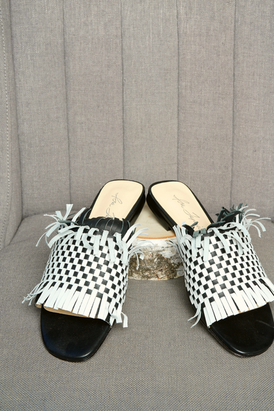 Isa Tapia women’s slide sandals