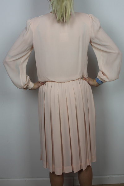 Pink long sleeve pleated dress with lace collar