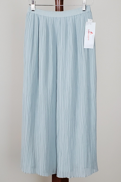 Lizsport Petite Pleated Skirt