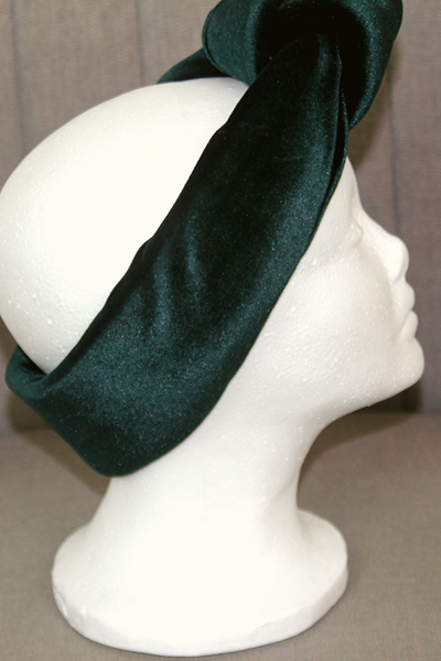 AnuKana Handmade Velvet Headband in Green