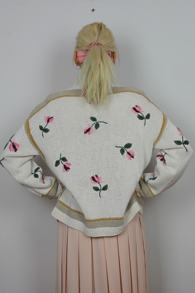 Floral vintage sweater